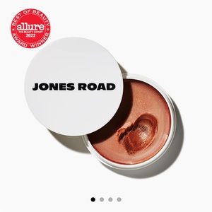 Jones Road Miracle Balm in Magic Hour.